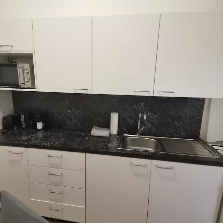 Central City Apartment Виена Екстериор снимка