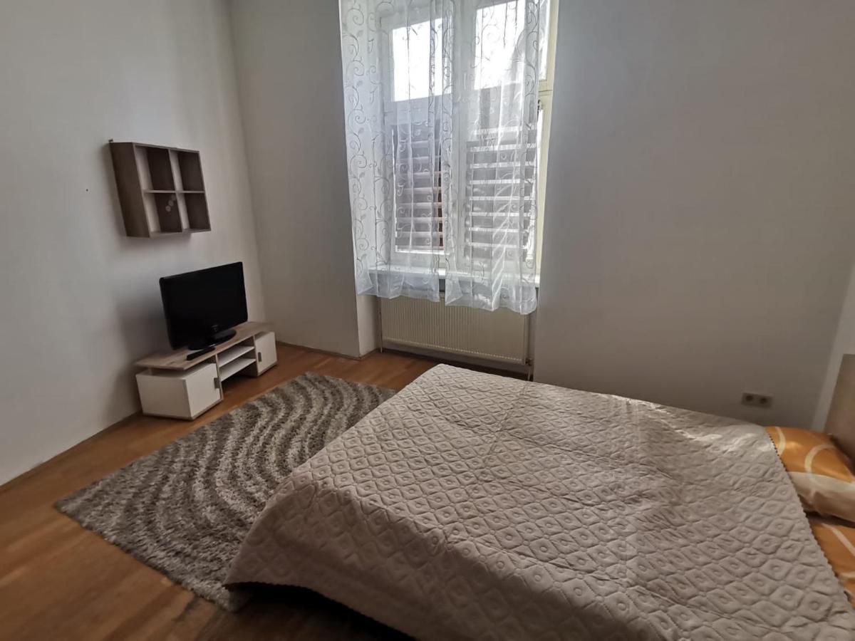 Central City Apartment Виена Екстериор снимка